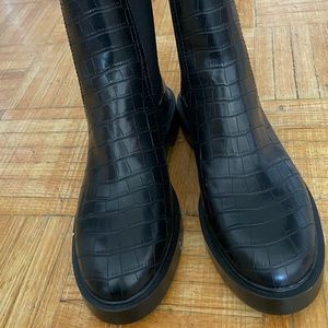 Women’s Boots Brand New Size 7